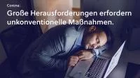 Schlafende Person vor Laptop. Banner PRO topic for free.