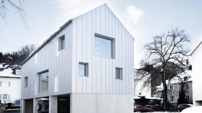 Modernes Einfamilienhaus von Studio Bernd Vordermeier